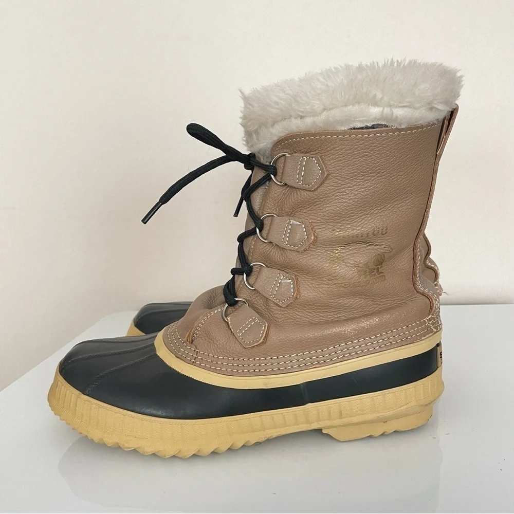 Sorel Manitou Tan Faux Fur Leather Lace Up Snow Boots 9
